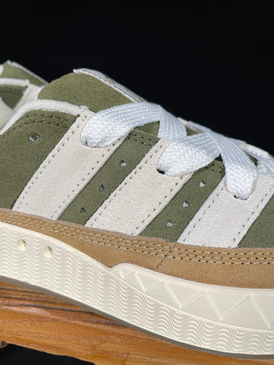 Bad Bunny adidas originals Campus 痞兔联名款 绿棕 低筒 鲨鱼鞋 板鞋 休闲鞋 运动鞋 HP9914