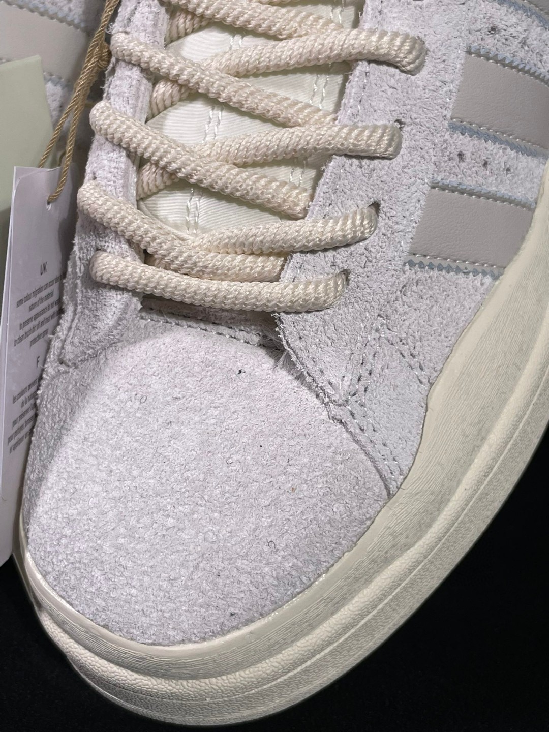 Bad Bunny adidas originals Campus 痞兔联名款 白色 低筒 鲨鱼鞋 板鞋 休闲鞋 运动鞋 FZ5823