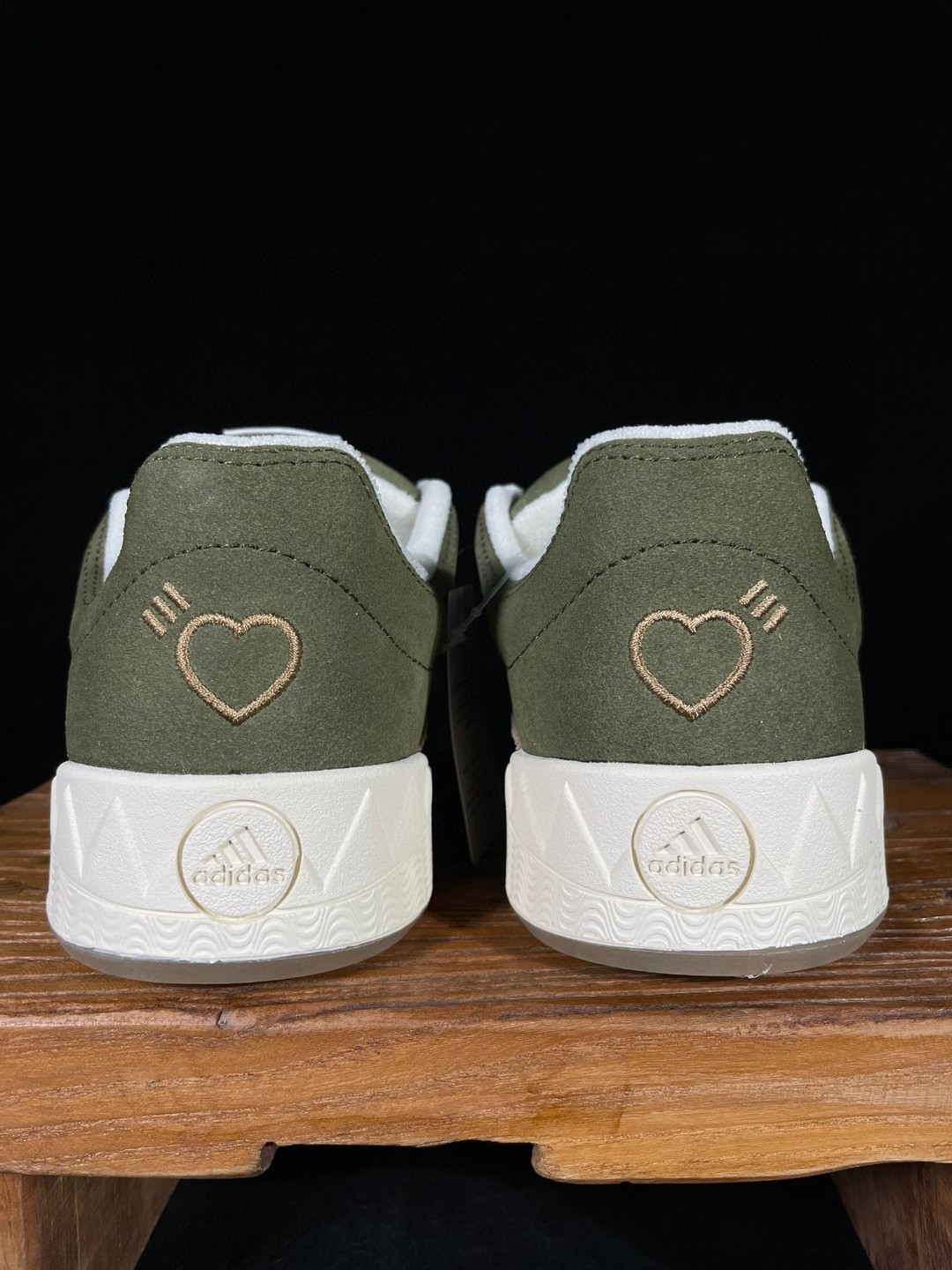 Bad Bunny adidas originals Campus 痞兔联名款 绿棕 低筒 鲨鱼鞋 板鞋 休闲鞋 运动鞋 HP9914