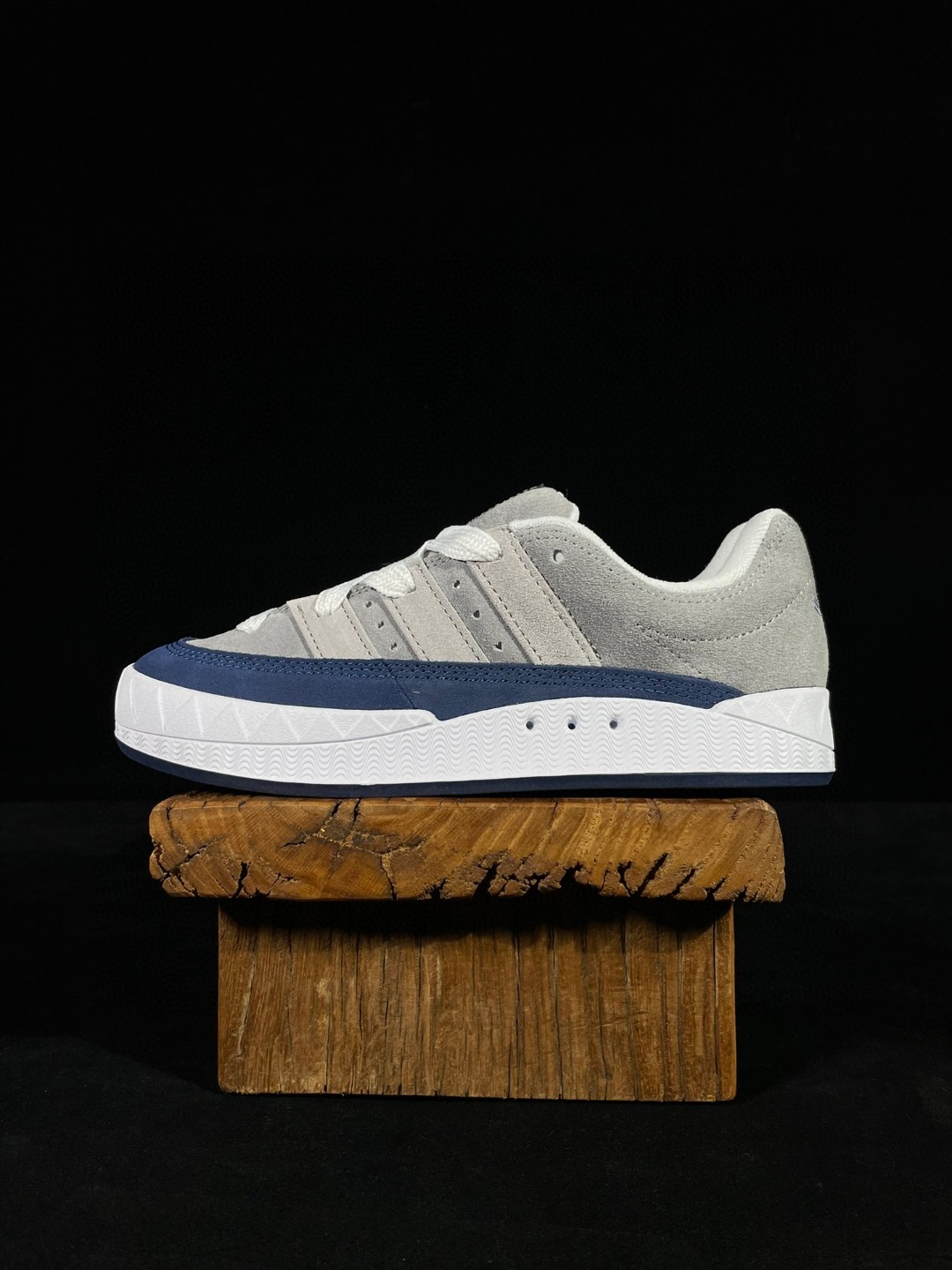 Bad Bunny adidas originals Campus 痞兔联名款 灰蓝 低筒 鲨鱼鞋 板鞋 休闲鞋 运动鞋 HP9915