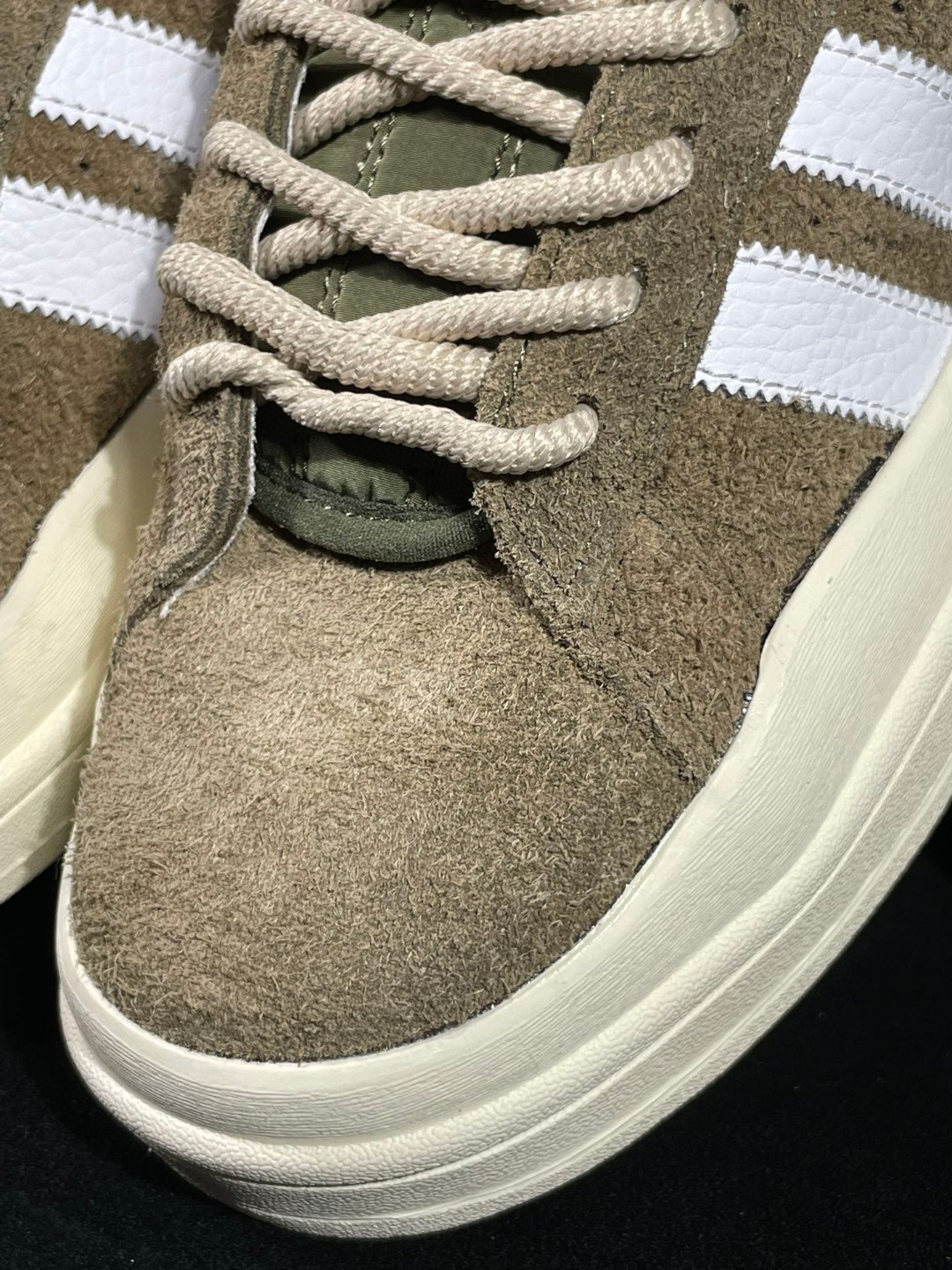 Bad Bunny adidas originals Campus 痞兔联名款 白棕 低筒 鲨鱼鞋 板鞋 休闲鞋 运动鞋 ID7950