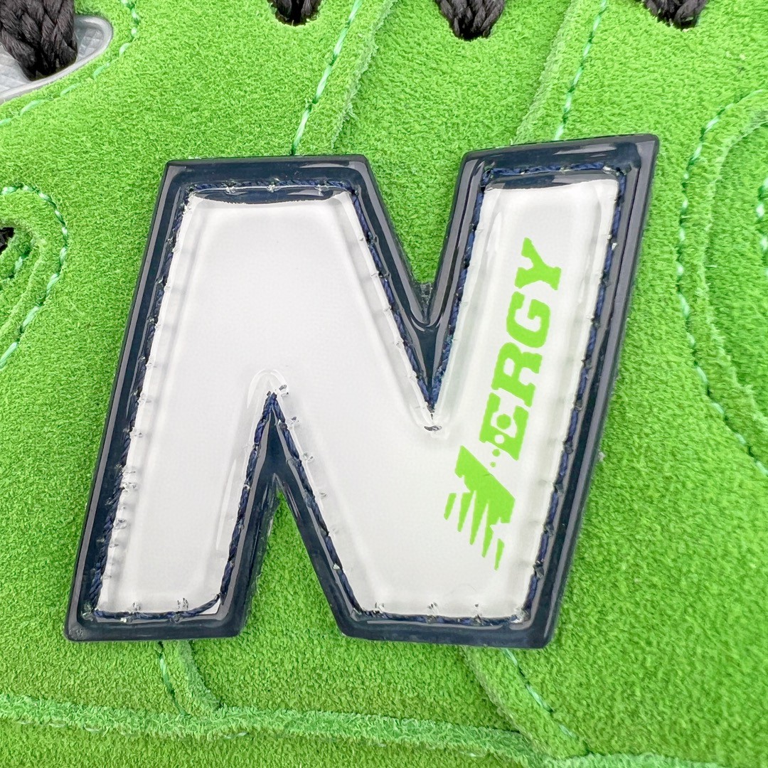 新版 New Balance NB 2002R 绿色 低筒 跑步鞋 运动鞋 休闲鞋 男鞋 女鞋 M2002RGZ