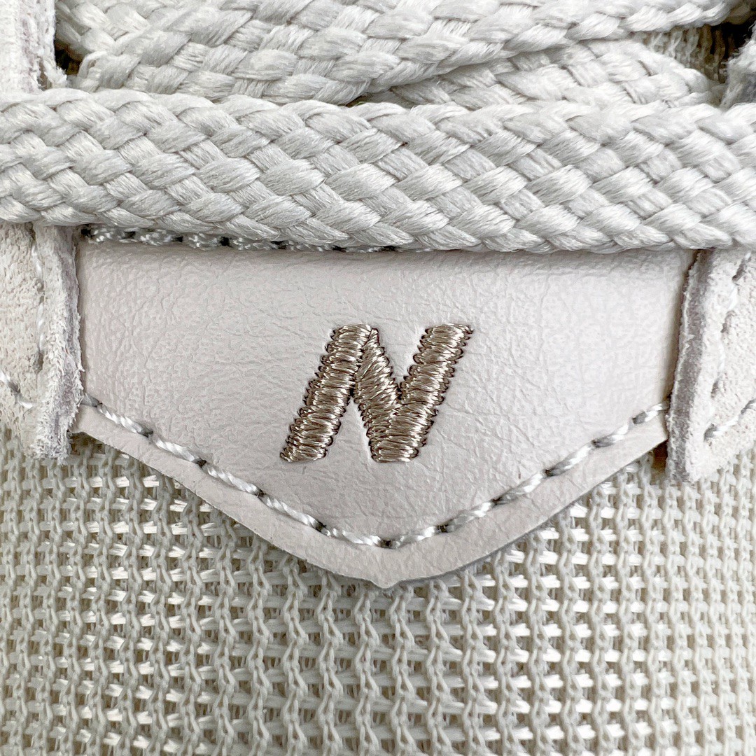 新版 New Balance NB 2002R 浅米色 低筒 跑步鞋 运动鞋 休闲鞋 男鞋 女鞋 