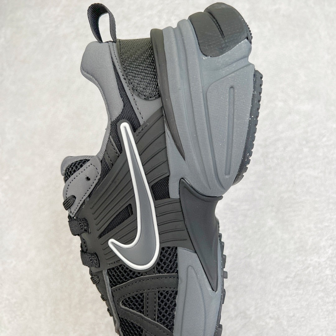 V2K Run Runtekk Summit White Metallic Silver 黑灰 低筒 跑步鞋 运动鞋 男鞋 女鞋 