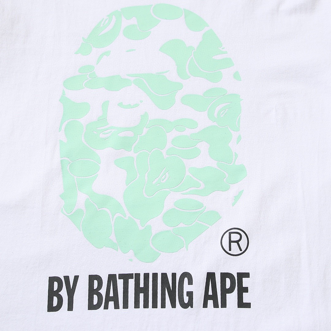 A BATHING APEA Bape 夜光迷彩猿人头图案 白色 圆领 T恤 短袖 夏款 男女同款 0ZXTEM110040I