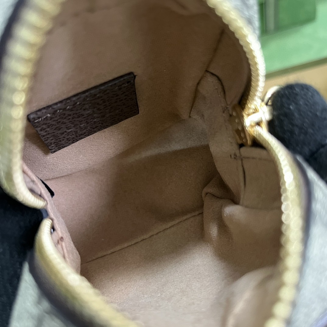 GUCCI 古驰 双G徽标 草莓挂饰老花Logo帆布拼皮 盒子包 钱包 零钱包 女款 棕色 726252-UIQAG-9870