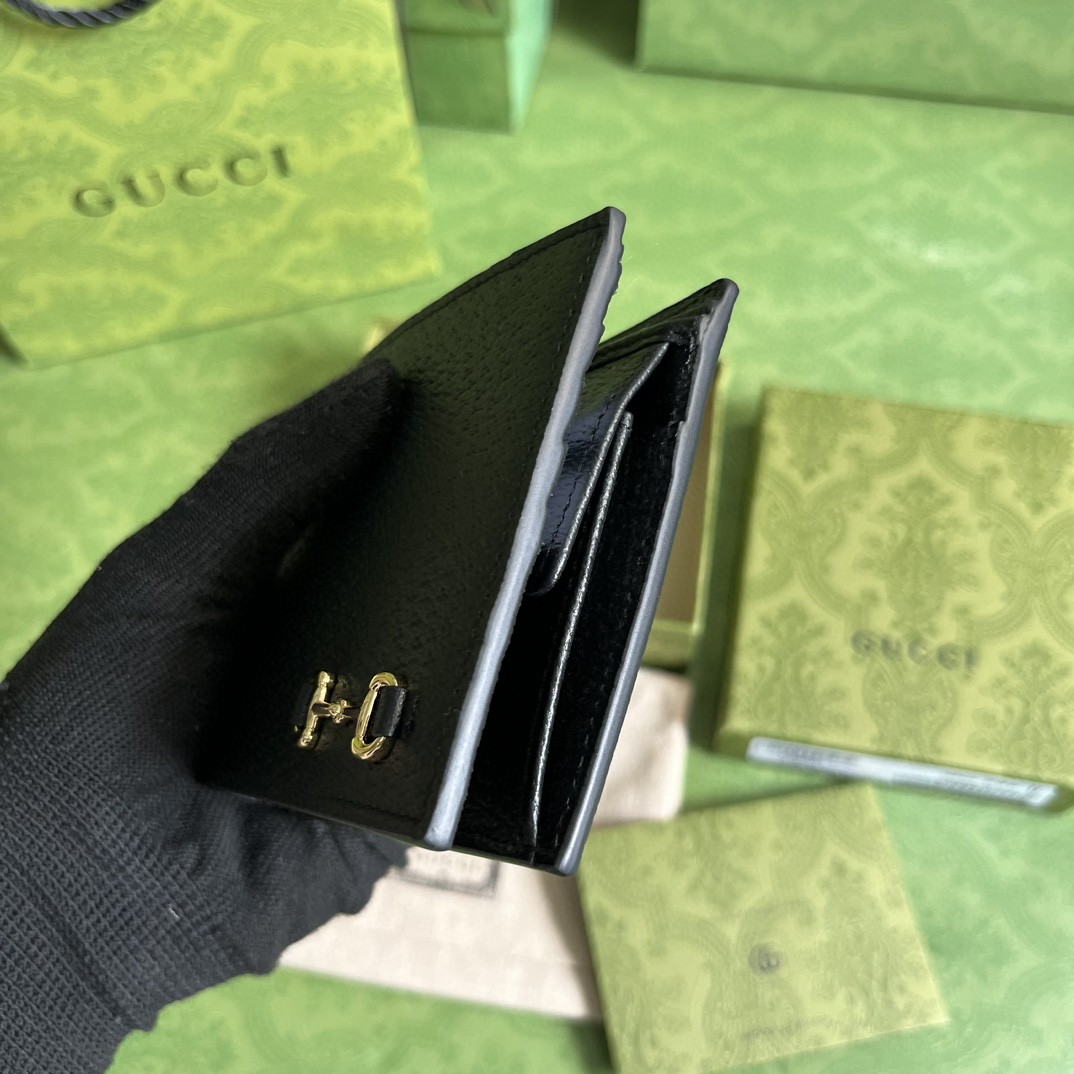 GUCCI 古驰 Horsebit 金色金属马衔扣对折皮革 内有零钱小袋 短款 钱夹 钱包 黑色 男女同款