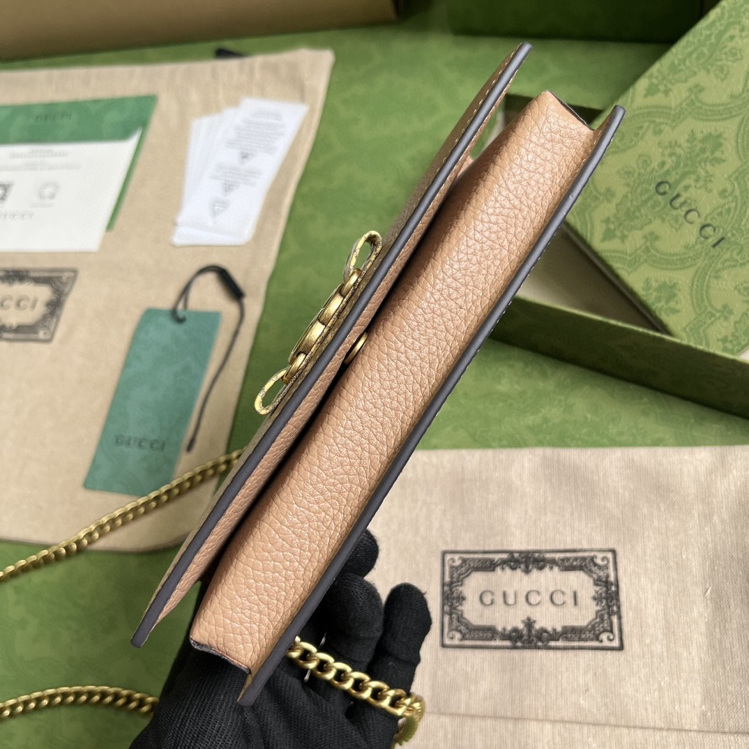 GUCCI 古驰 互扣式双G蟒蛇皮链条钱包 单肩包 斜挎包 女款 米粉色 746056-AACAO-2741