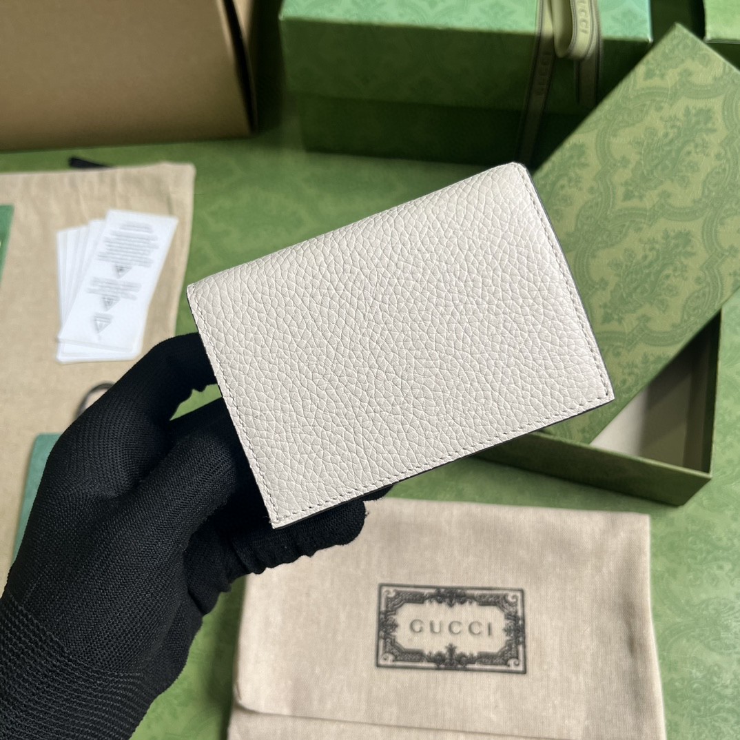 GUCCI 古驰 互扣式双G 按扣开合 钱包 钱夹 女款 白色 746059-AACAO-5741