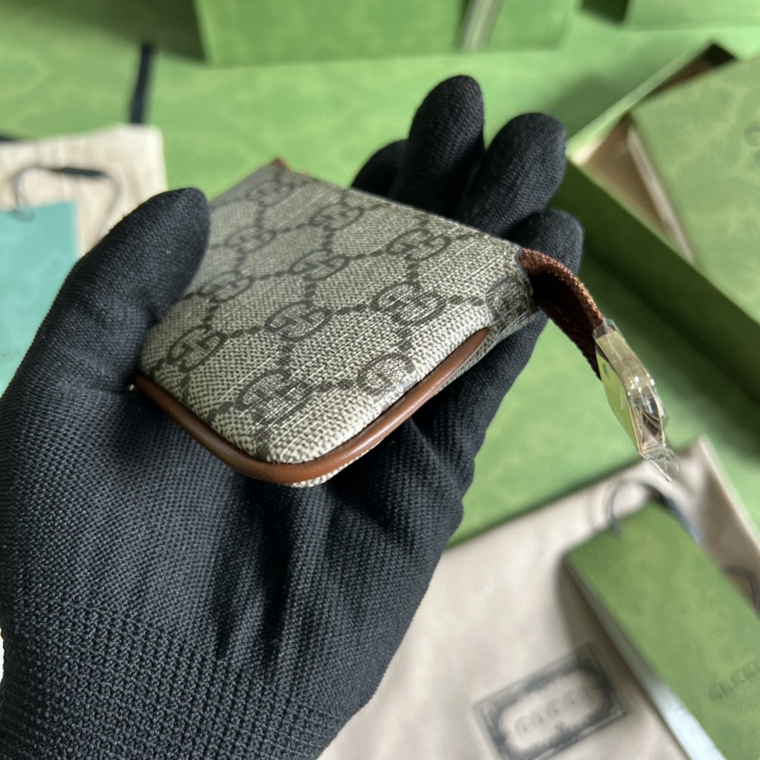 GUCCI 古驰 老花Logo 吊饰帆布拼皮 钥匙包 零钱包 男女同款 棕色 447964-KLQHG-8526