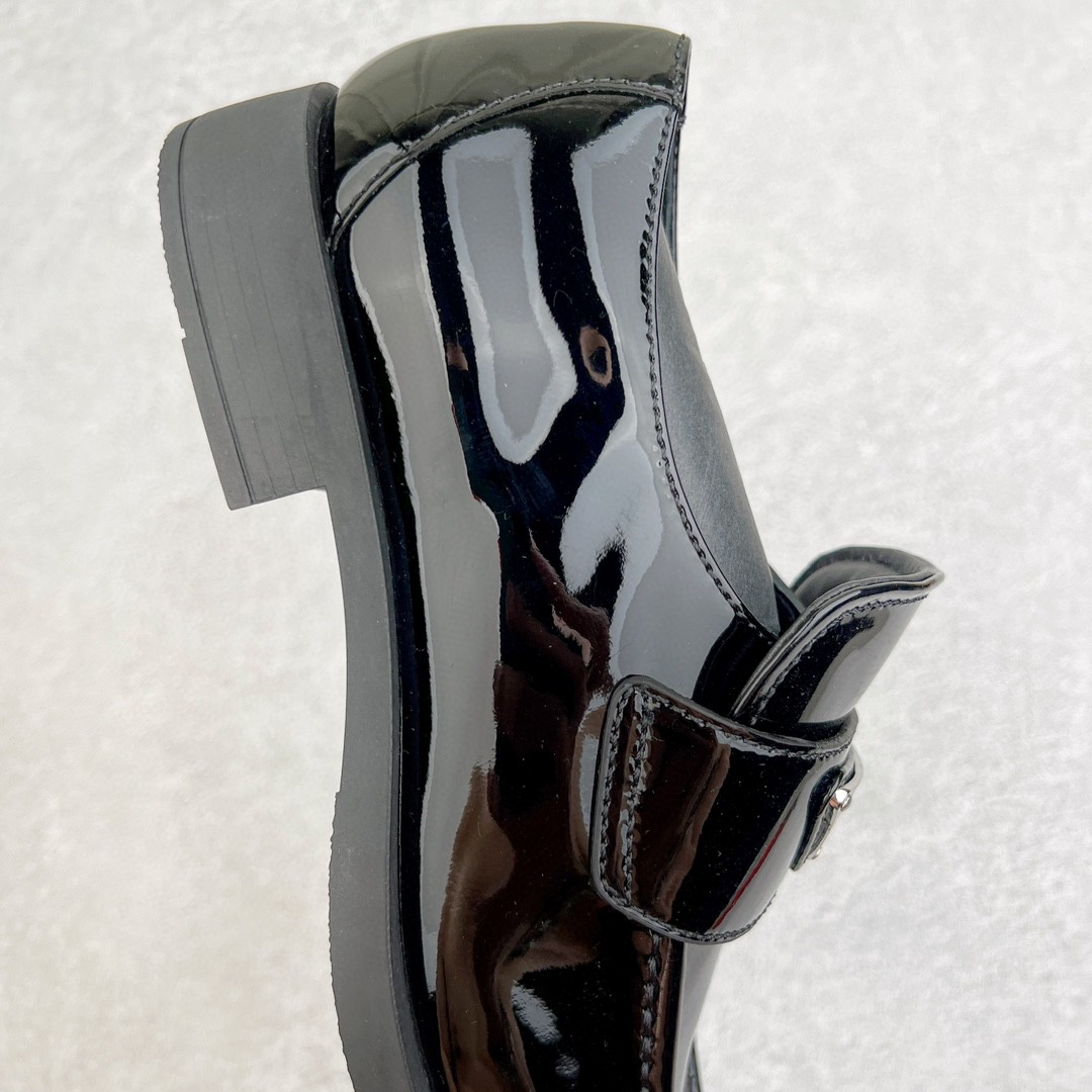 PRADA 普拉达 漆皮徽标 套穿 低筒 乐福鞋 皮鞋女款 黑色 1D168N_069_F0002_F_025