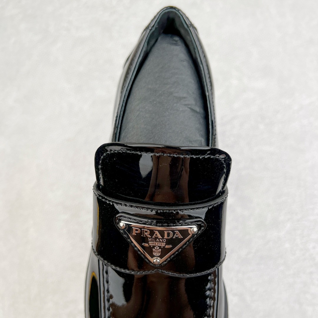 PRADA 普拉达 漆皮徽标 套穿 低筒 乐福鞋 皮鞋女款 黑色 1D168N_069_F0002_F_025