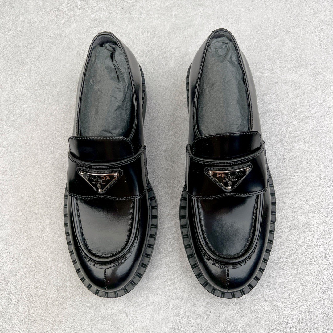 PRADA 普拉达 亮面皮革徽标 套穿 低筒 乐福鞋 皮鞋 女款 黑色 1D246M_055_F0002_F_050