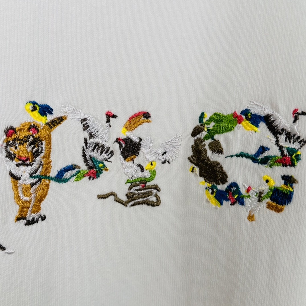 Supreme SS23 Week12 ANIMAL KINGDOM SS TOP 圆领字母 Logo 印花 短袖 T恤 男女同款 白色 SUP-SS23-223