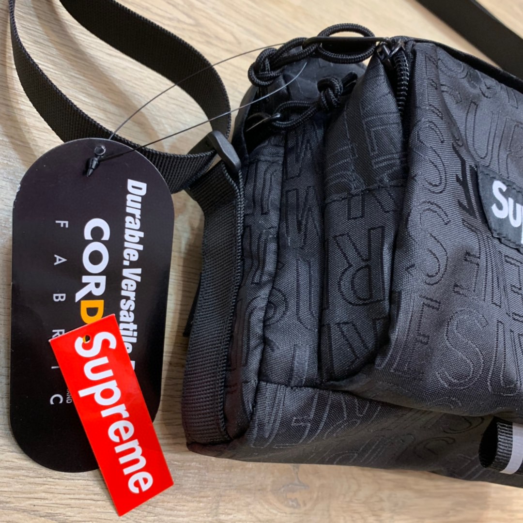 Supreme 字母满印 尼龙 斜挎包 单肩包 黑色 SUP-SS19-031