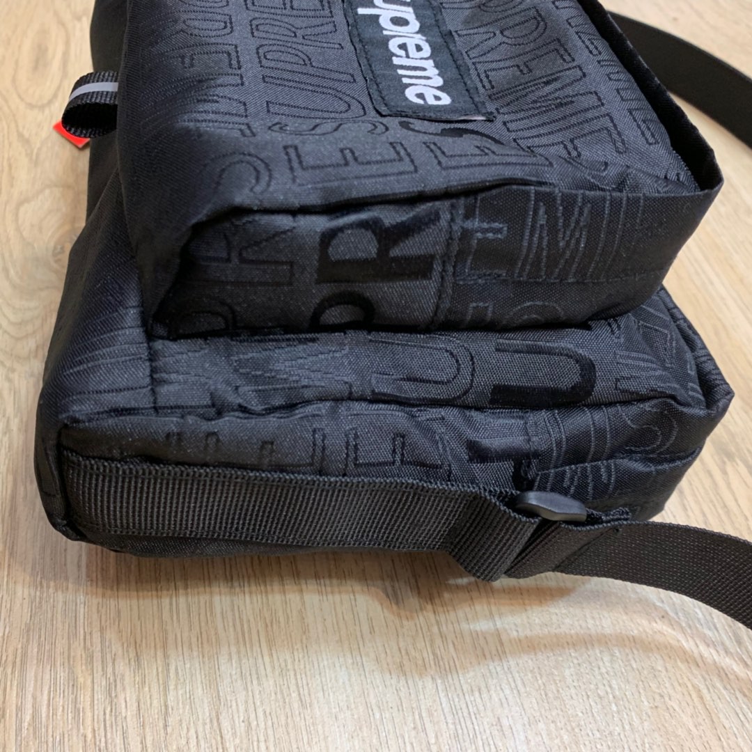 Supreme 字母满印 尼龙 斜挎包 单肩包 黑色 SUP-SS19-031