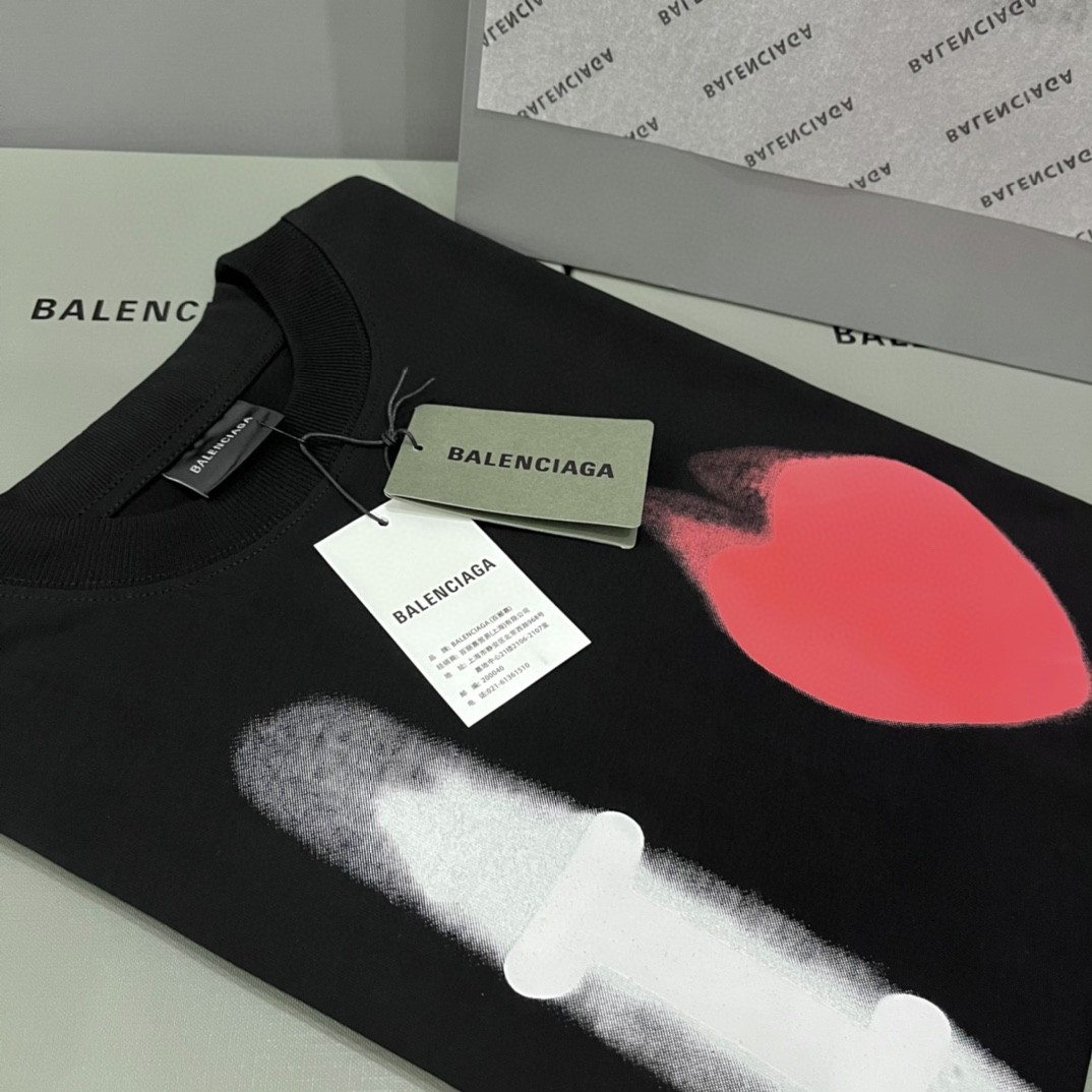 Balenciaga 巴黎世家 字母心形印花 短袖 T恤 圆领 夏季 男女同款 黑色