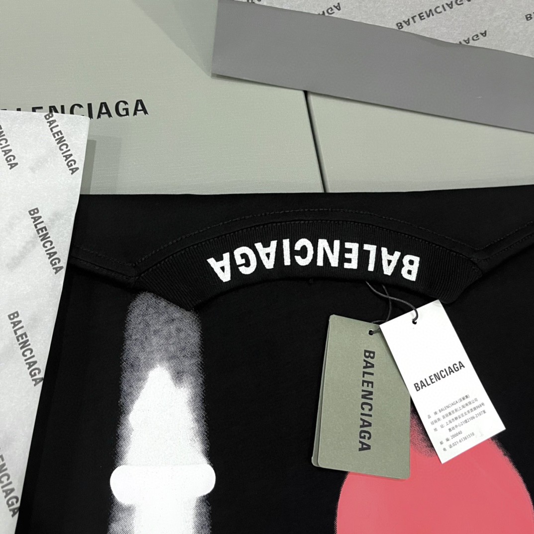 Balenciaga 巴黎世家 字母心形印花 短袖 T恤 圆领 夏季 男女同款 黑色