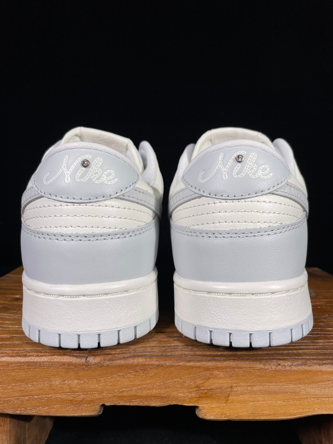 Nike Dunk Low 浮雕 低筒 休闲鞋 板鞋 男鞋 女鞋 灰色 FJ4553-133