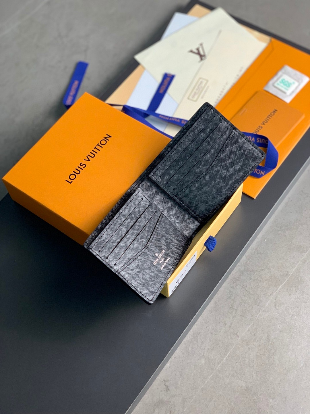 LOUIS VUITTON 路易威登 Slender 经典老花折叠 短款 钱夹 钱包 卡包 名片夹 男女同款 灰黑色 M80906