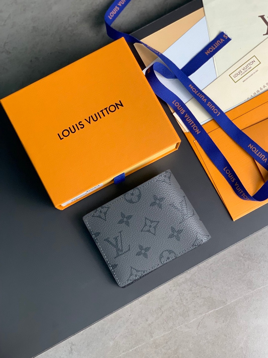 LOUIS VUITTON 路易威登 Slender 经典老花折叠 短款 钱夹 钱包 卡包 名片夹 男女同款 灰黑色 M80906