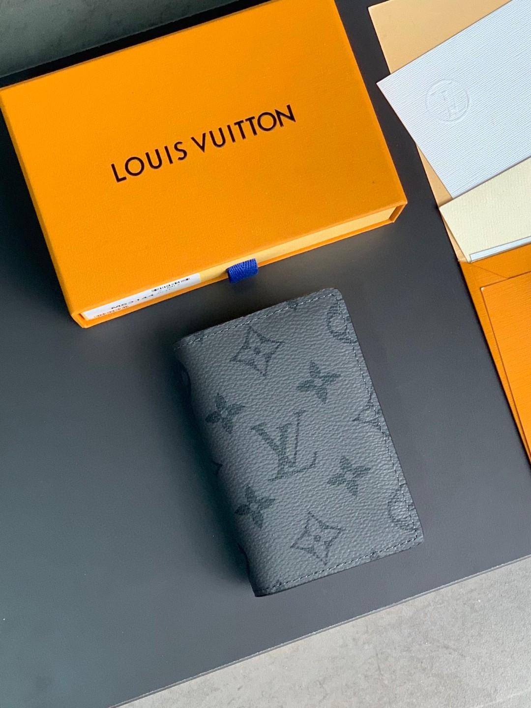 LOUIS VUITTON 路易威登 经典老花印花 钱夹 钱包 卡包 名片夹 男女同款 灰黑色 