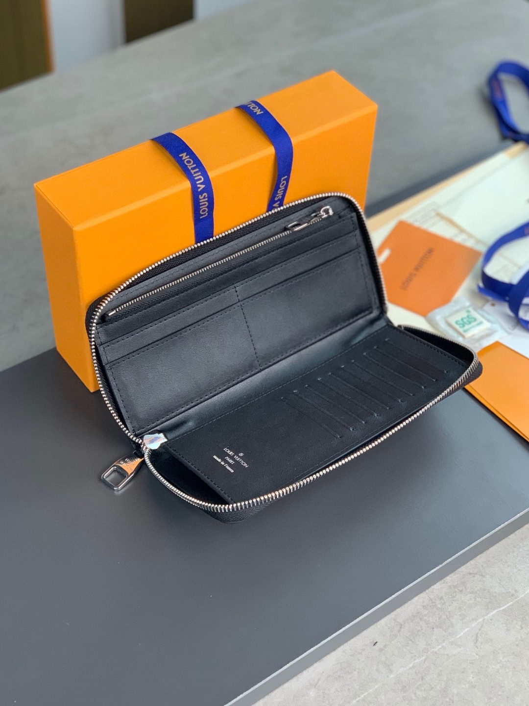 LOUIS VUITTON 路易威登 Zippy 拉链 Taurrilon 皮革 长款 钱夹 钱包 卡包 名片夹 男女同款 黑色 M58412