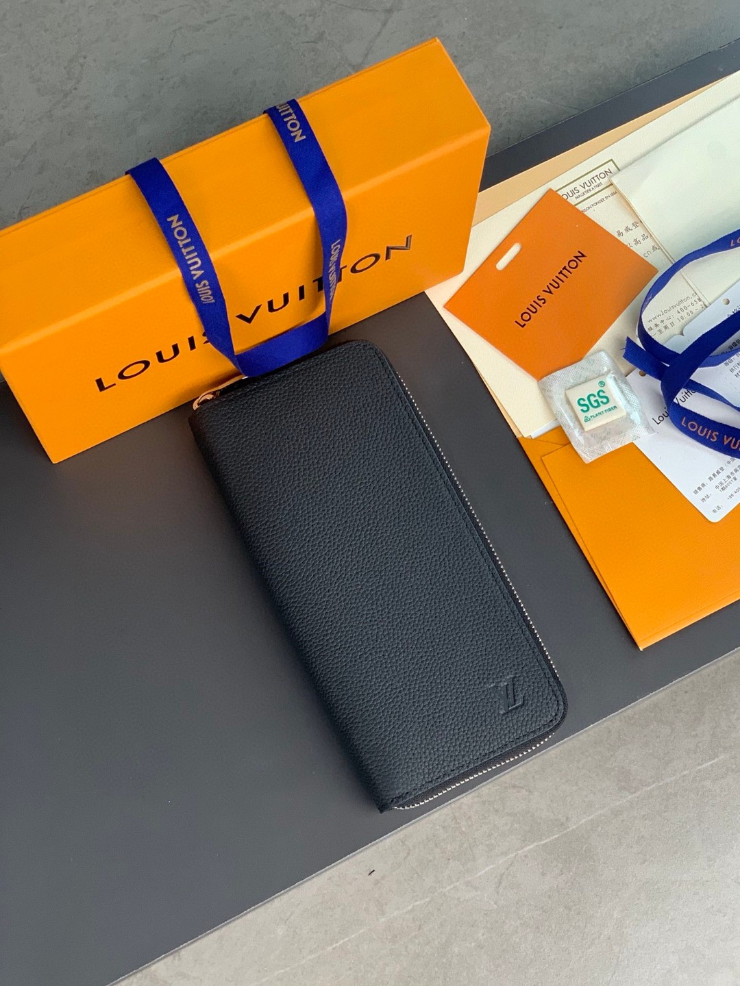 LOUIS VUITTON 路易威登 Zippy 拉链 Taurrilon 皮革 长款 钱夹 钱包 卡包 名片夹 男女同款 黑色 M58412