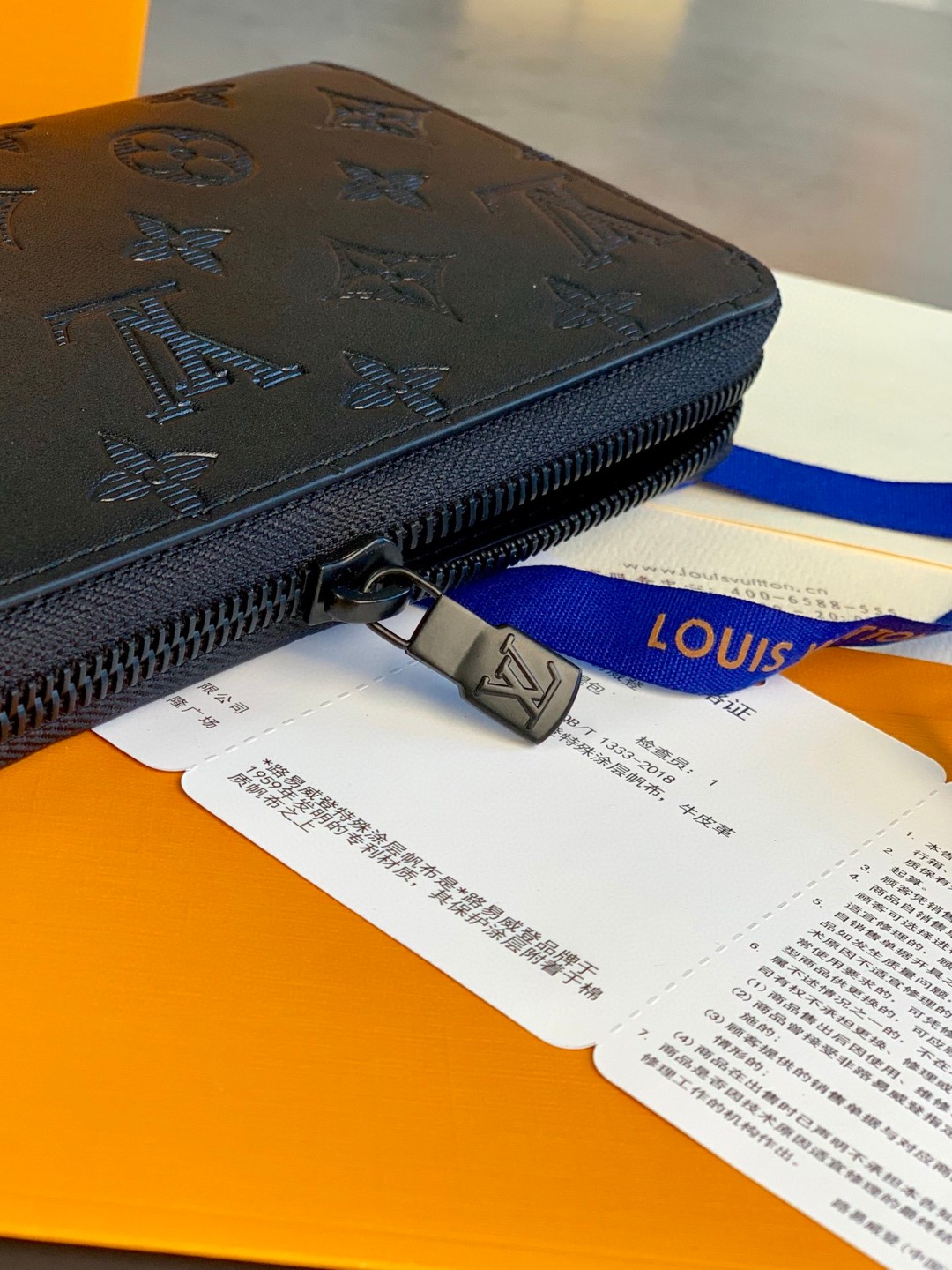 LOUIS VUITTON 路易威登 ZIPPY拉链 竖款 钱夹 钱包 男女同款 黑色 