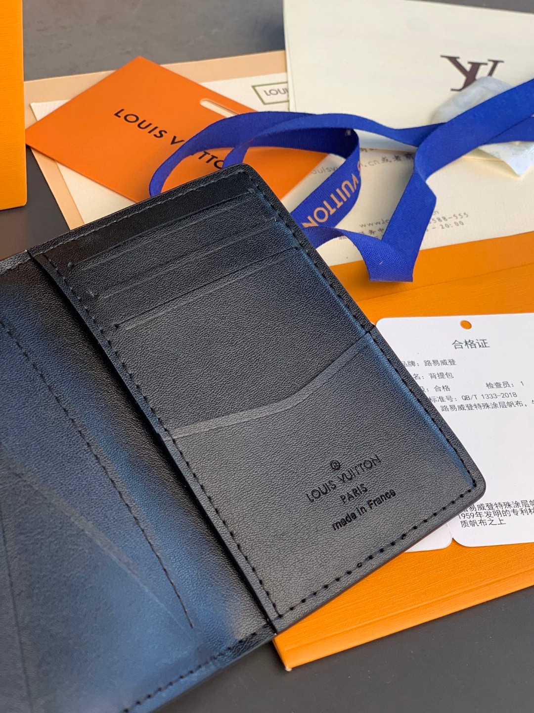 LOUIS VUITTON 路易威登 Shadow 小牛皮经典老花压纹口袋 钱夹 钱包 男女同款 黑色 M62899