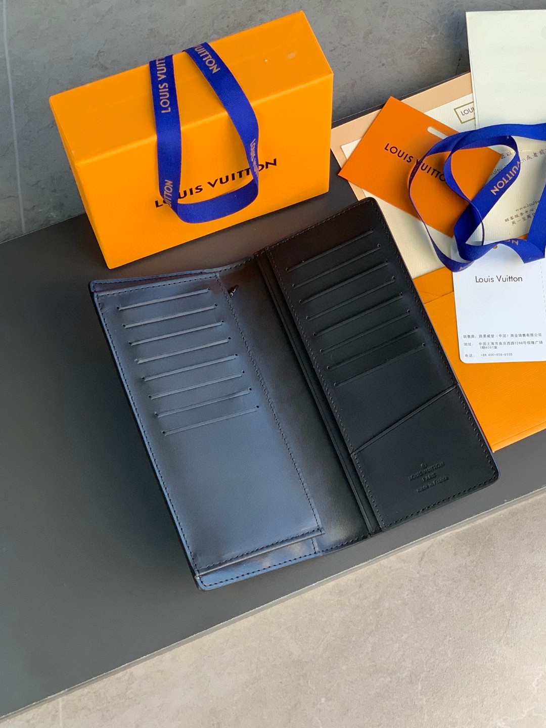 LOUIS VUITTON 路易威登 Brazza系列标志性Monogram压纹牛皮革 长款 钱夹 钱包 男女同款 黑色 M62900