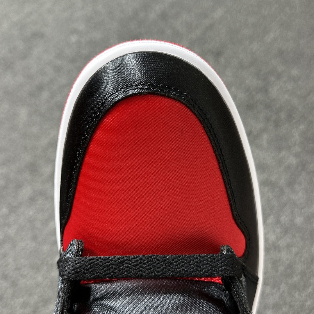 Jordan Air Jordan 1 AJ1 High OG Satin Bred 高筒 篮球鞋 球鞋 休闲鞋 男鞋 板鞋 917359-001 