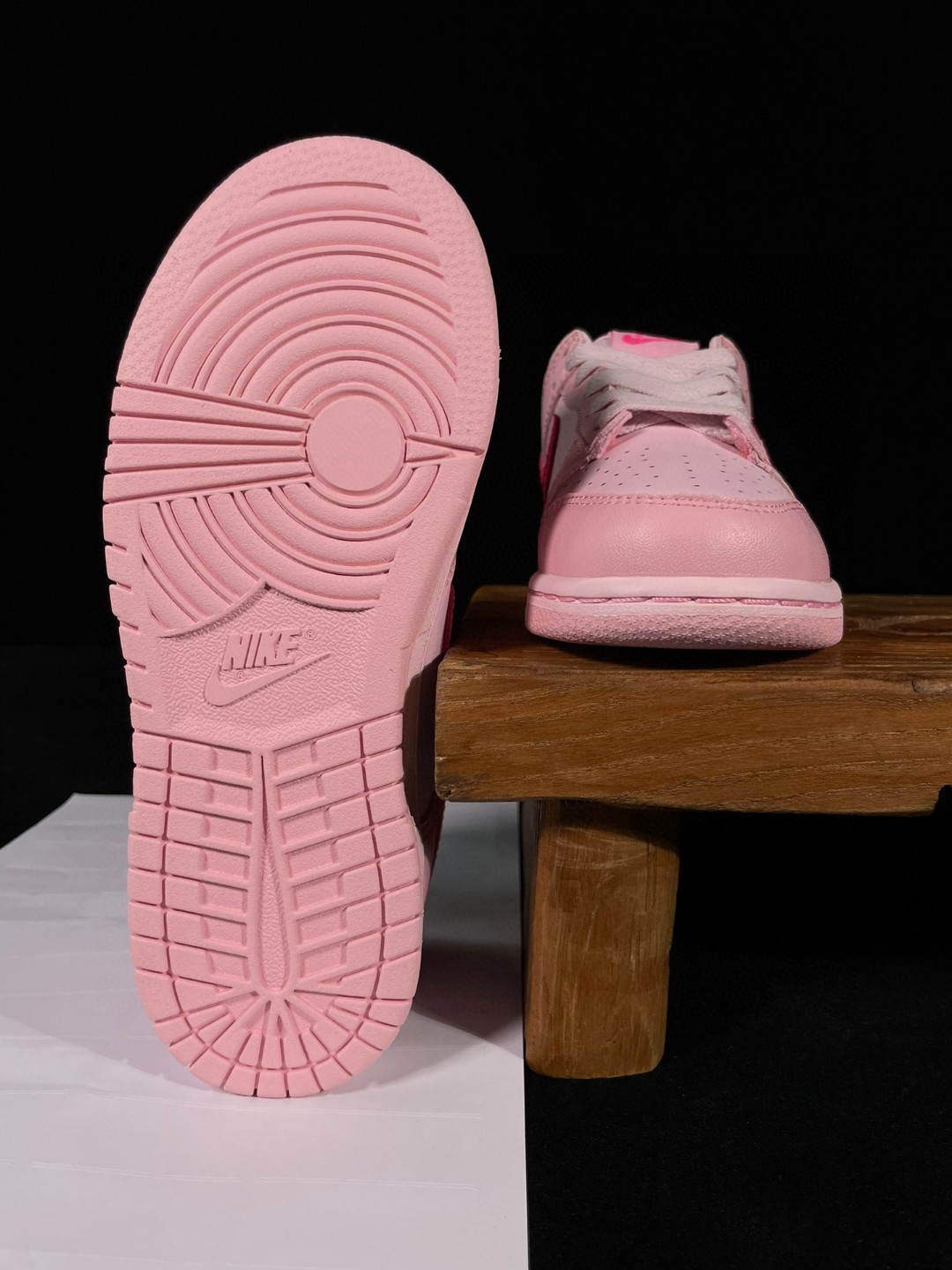 童鞋 Dunk Low Triple Pink 复古休闲 板鞋 中童鞋 粉色 DH9756-600