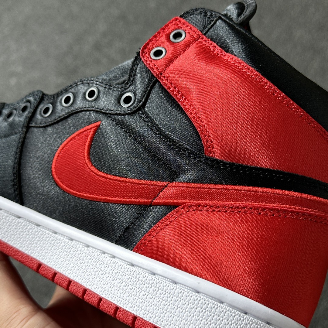 Jordan Air Jordan 1 AJ1 High OG Satin Bred 高筒 篮球鞋 球鞋 休闲鞋 男鞋 板鞋 917359-001 