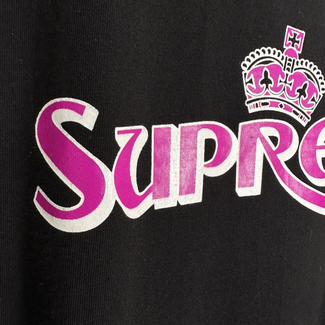 Supreme SS23 WEEK18 CROWN TEE 字母印花 圆领 短袖 T 恤 男女同款 粉色 白色 黑色 SUP-SS23-281