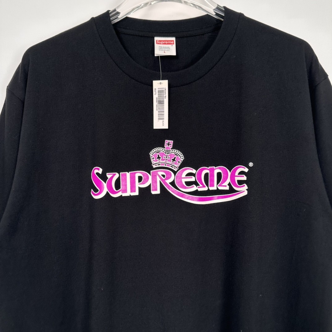 Supreme SS23 WEEK18 CROWN TEE 字母印花 圆领 短袖 T 恤 男女同款 粉色 白色 黑色 SUP-SS23-281
