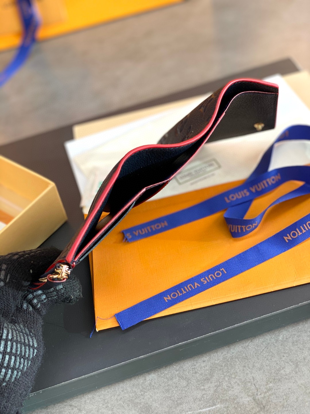 LOUIS VUITTON 路易威登 Victorine 经典老花压纹牛皮 钱夹 钱包 卡包 名片夹 女款 蓝色 M64577