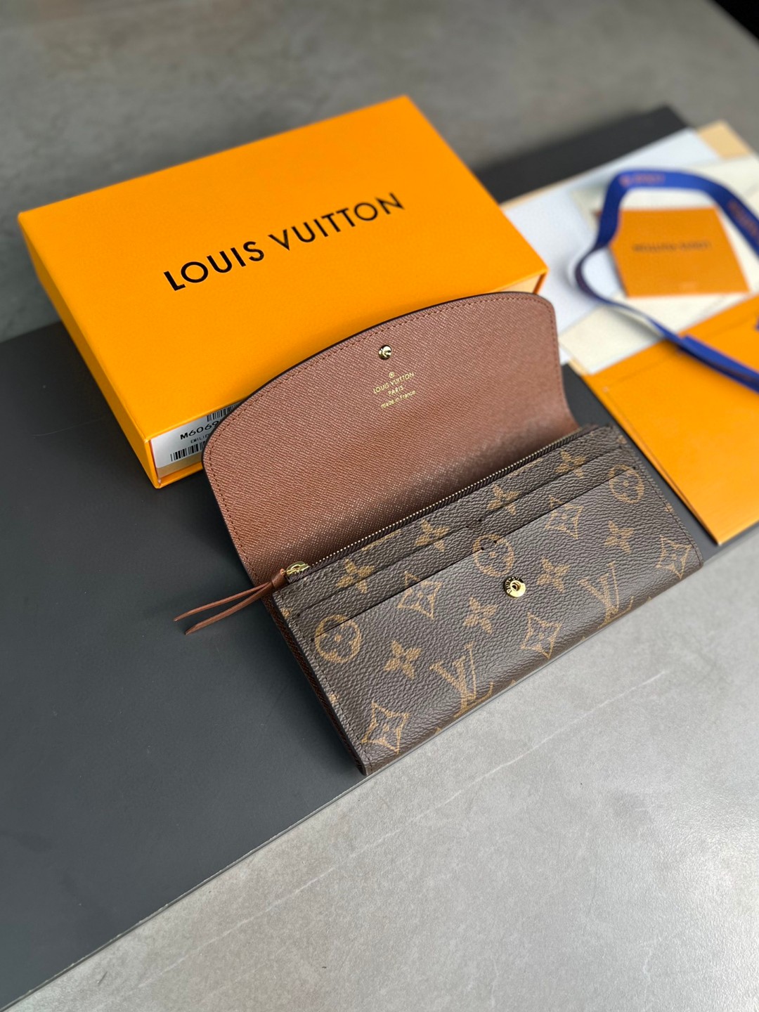 LOUIS VUITTON 路易威登 Sarah 手持长款老花帆布拼皮 钱夹 钱包 卡包 名片夹 女款 棕色