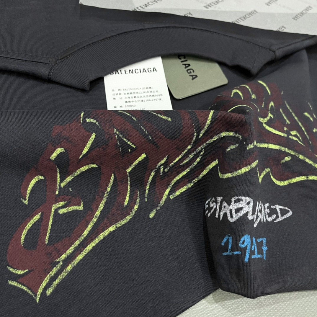 Balenciaga 巴黎世家 logo字母印花 短袖 T恤 圆领 夏季 男女同款 黑色 739028TPVM81568