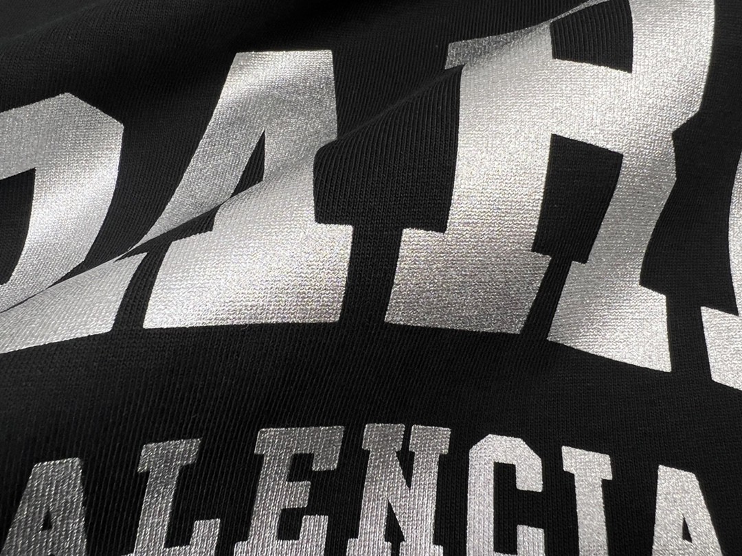 Balenciaga 巴黎世家 闪粉印花反光字母 短袖 T恤 圆领 夏季 男女同款 黑色 