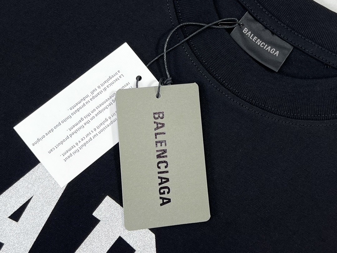 Balenciaga 巴黎世家 闪粉印花反光字母 短袖 T恤 圆领 夏季 男女同款 黑色 