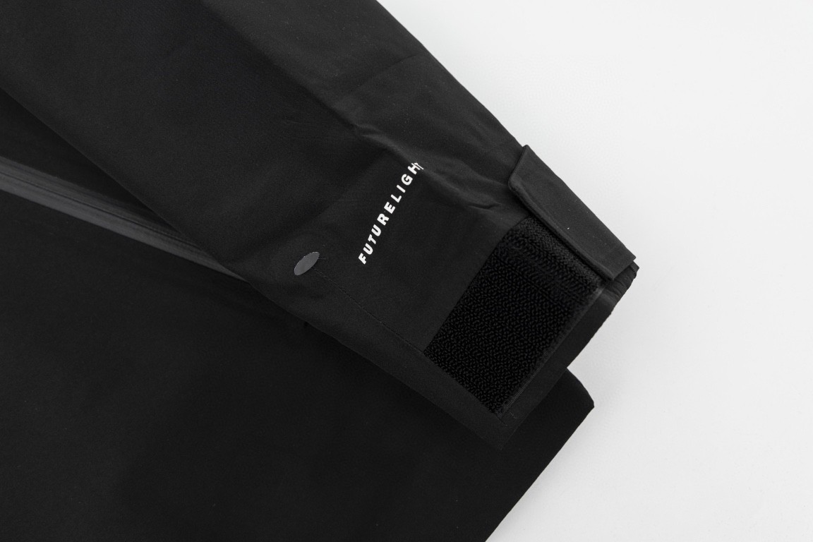 [Copy]THE NORTH FACE 北面 新春兔年限定系列  ICON 1986品牌 Logo 迷彩印花 棕色 灰色 冲锋衣 夾克 防水 防風 外套 男款 女款 NF0A7UR9-II7