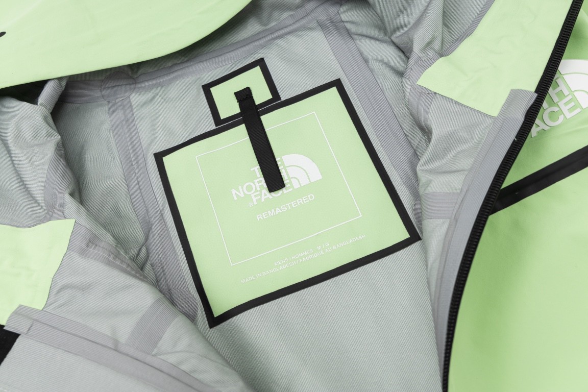 [Copy]THE NORTH FACE 北面 新春兔年限定系列  ICON 1986品牌 Logo 迷彩印花 棕色 灰色 冲锋衣 夾克 防水 防風 外套 男款 女款 NF0A7UR9-II7