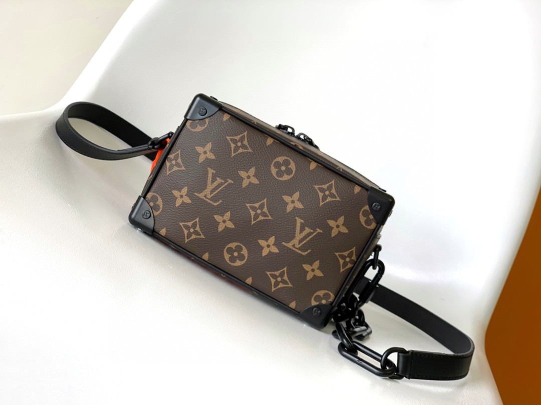 LOUIS VUITTON SOFT TRUNK 经典老花满印链条肩带涂层帆布拼牛皮饰边小方包 斜挎包 单肩包 相机包 男女同款 黑棕色 M44480