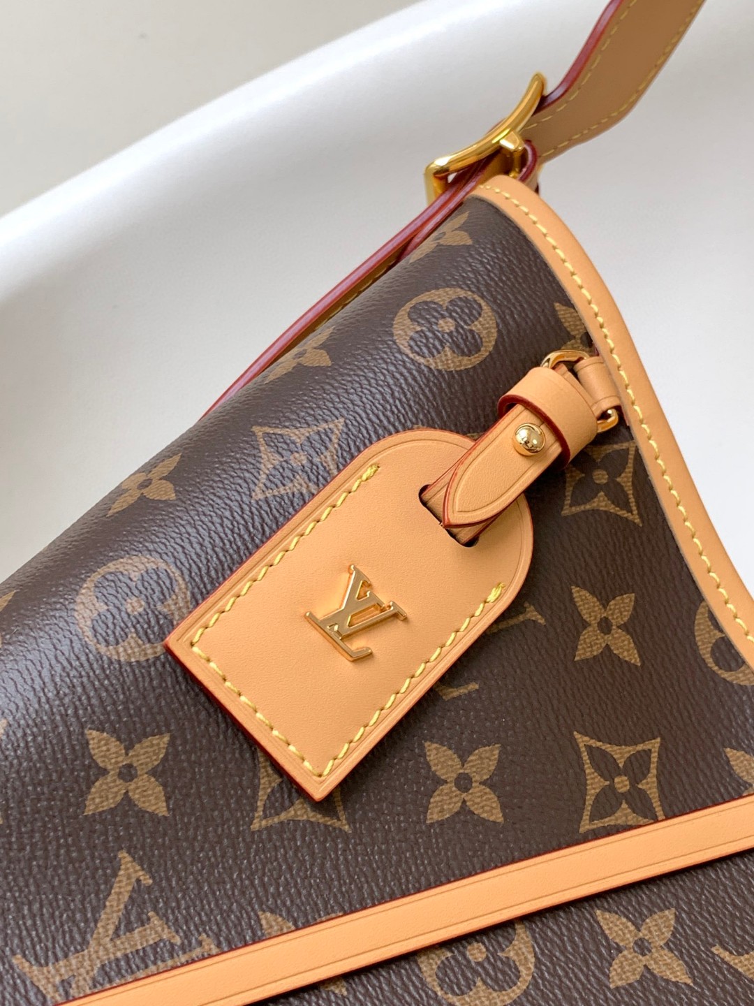 LOUIS VUITTON Carryal PM 经典老花满印涂层帆布拼牛皮饰边 子母包 单肩包 手提包 腋下包 女款 小号 棕色 M46203