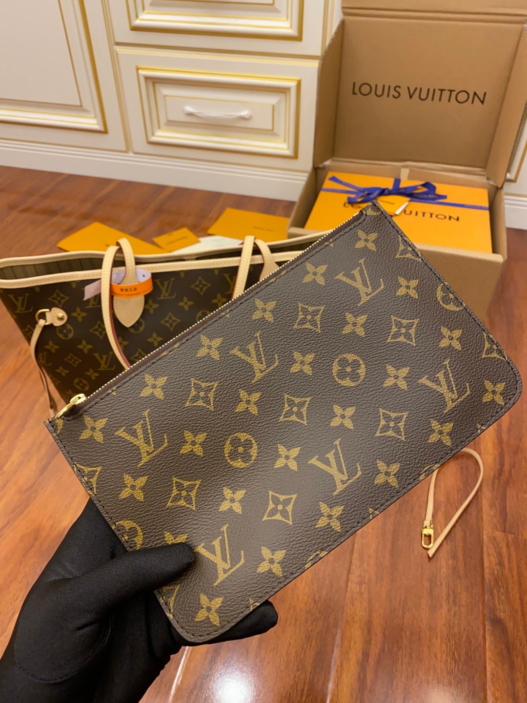 LOUIS VUITTON NEVERFULL MM 老花配色涂层帆布拼牛皮饰边 单肩包 手提包 托特包 女款 中号 棕色 M40995