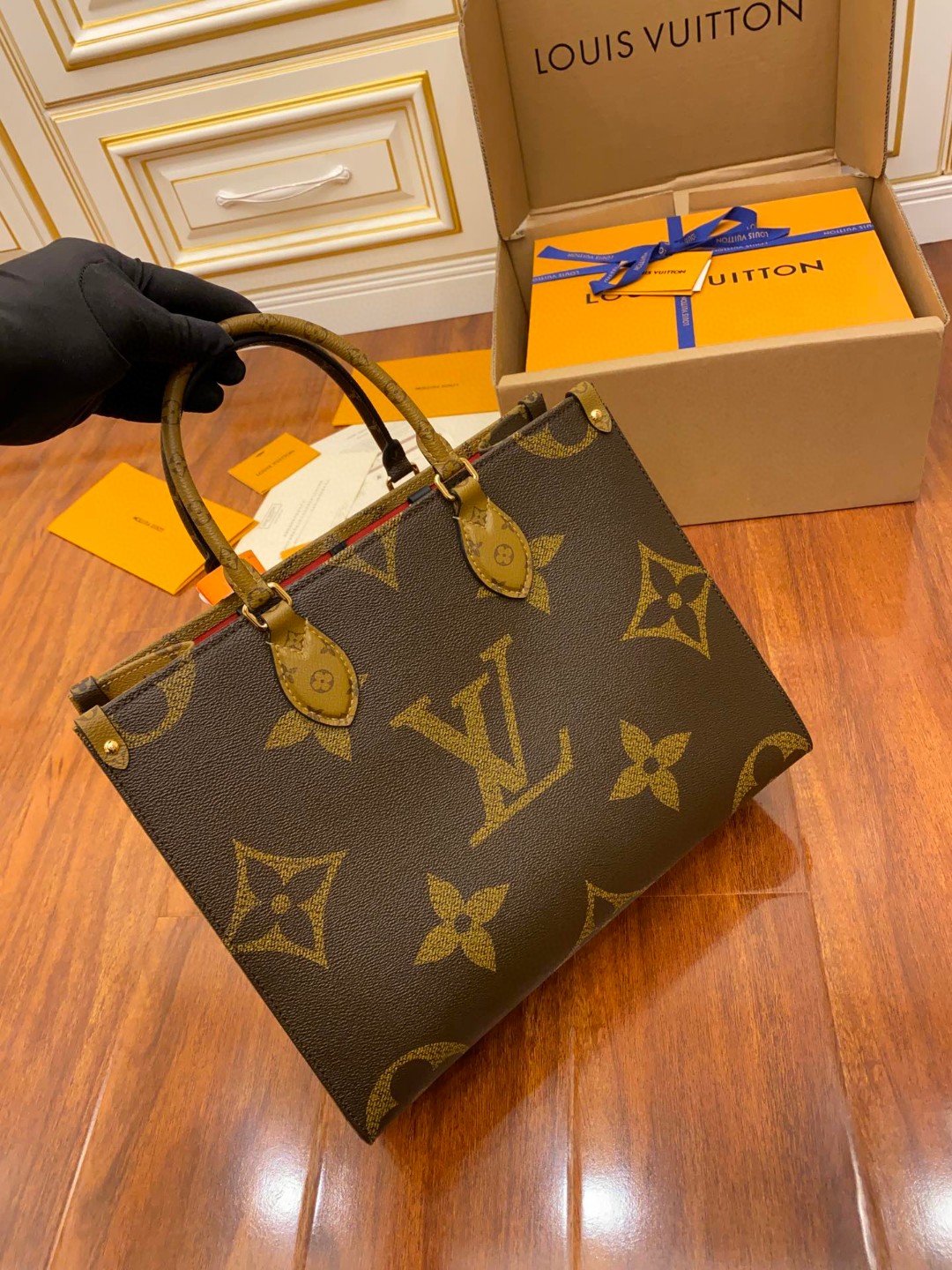 LOUIS VUITTON ONTHEGO MM 经典老花满印涂层帆布托特包 单肩包 斜挎包 手提包 女款 中号 棕色 焦糖色 M45321