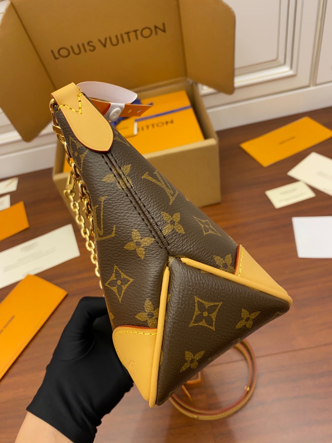 LOUIS VUITTON BOULOGNE 手袋经典老花涂层帆布拼牛皮革饰边 单肩包 斜挎包 腋下包 手提包 女款 棕色 M45832