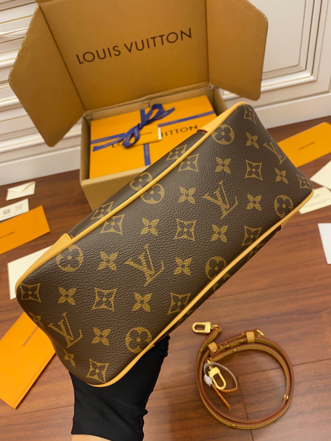 LOUIS VUITTON BOULOGNE 手袋经典老花涂层帆布拼牛皮革饰边 单肩包 斜挎包 腋下包 手提包 女款 棕色 M45832