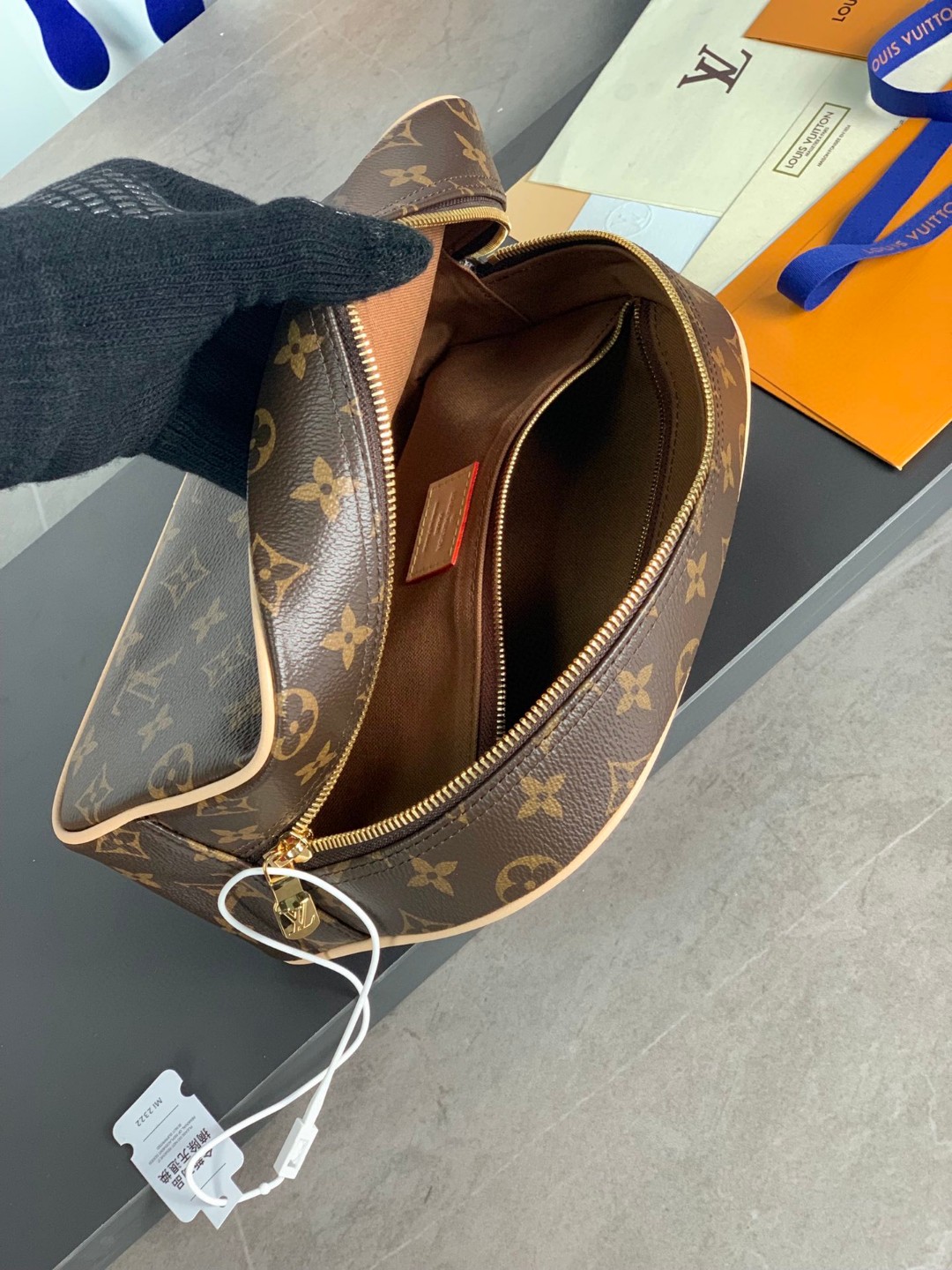 LOUIS VUITTON LV 经典复古印花图案拉链 收纳包 化妆包 手提包 棕色 M47527
